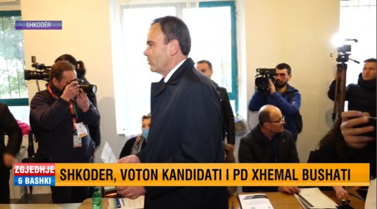 Shkodër/ Voton kandidati i PD, Bushati: Qytetarët të përdorin fuqinë e votës së tyre për Shkodrën