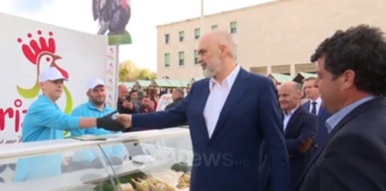 Kryeministri Rama: “Këtu mungon një zgarë se do haja unë pula!”