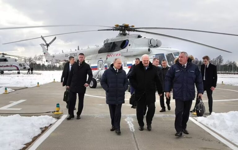 Putin në panik? Valixhja bërthamore po e shoqëron kudo