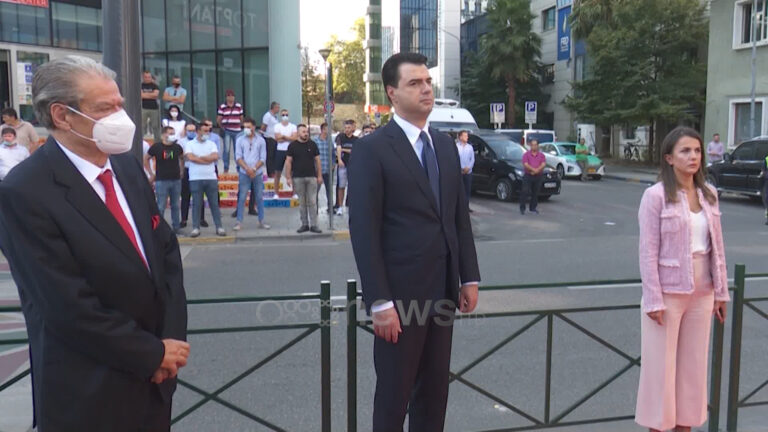 Rudina Hajdari rikthehet në PD dhe mbështet Berishën