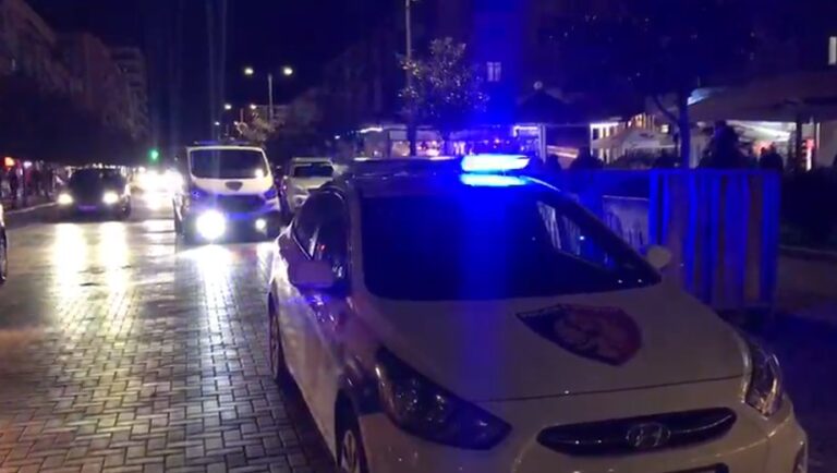 Digjet automjeti i një polici në Shkodër. Dalin detajet e para