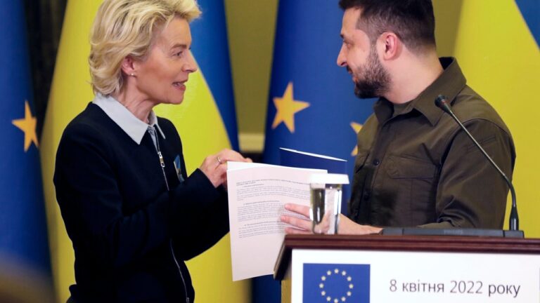 Von der Leyen: Do të krijohet një Hagë që do ndjekë penalisht krimet në Ukrainë