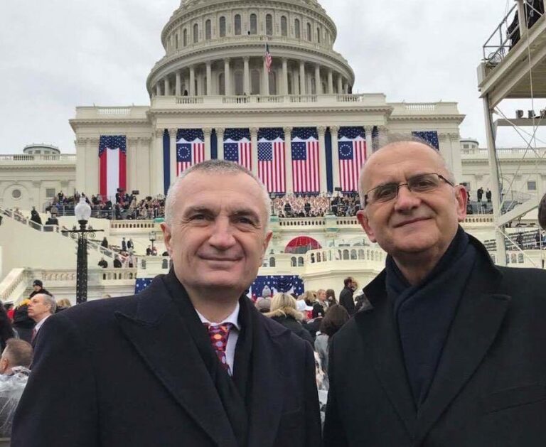 700 mijë dollarë për një foto me Trump? Petrit Vasili sqaron të vërtetën