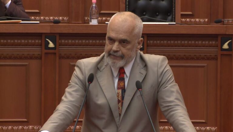 Rama: Nuk bëni dot një copë PD siç ishte, jo më të bëni një teatër apo stadium në vend