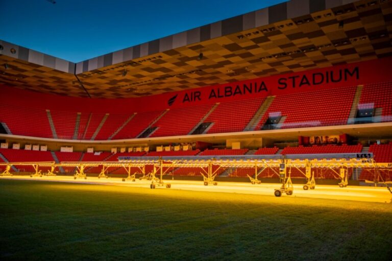 “Fushë me 5 yje për finalen e UECL”, tapeti “Air Albania” në cilësinë maksimale