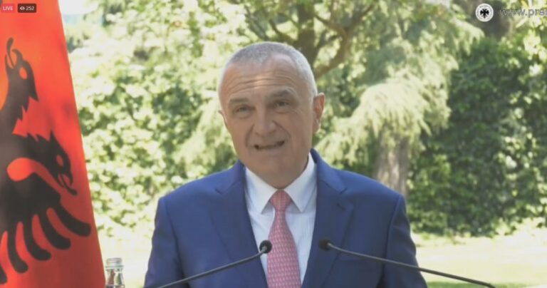 Presidenti: Jam i gatshëm me qindra mijëra njerëz të shkojmë te SPAK-u