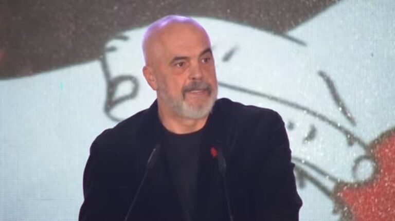 Rama: Dikur Thumana i ngjante ferrit, sot Rilindjes. Në pak vite do vijnë të kalojnë fundjavën këtu