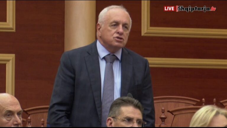 Seanca në Kuvend/ Rezoluta për dënimin e gjenocidit në Srebrenicë, Tritan Shehu: Kuvendi po shkel rregulloren