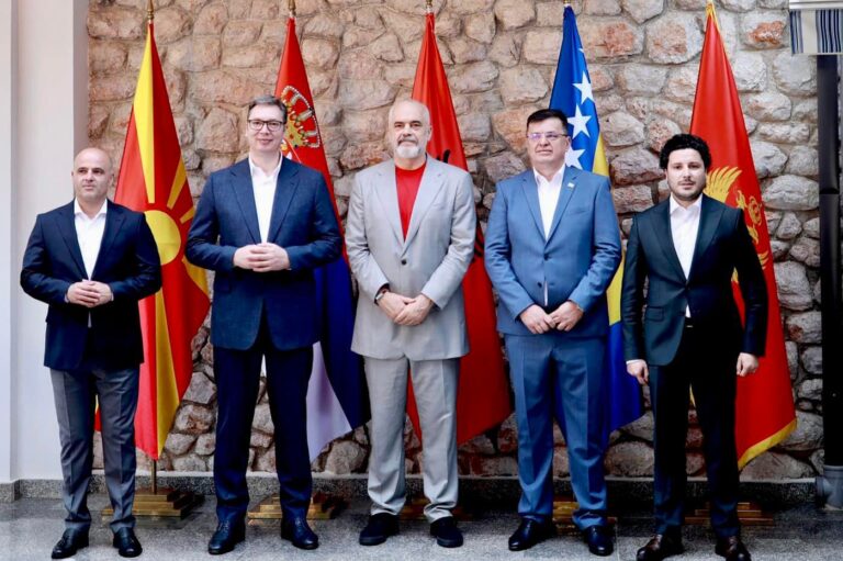 Liderët e Ballkanit në Ohër (FOTOLAJM)
