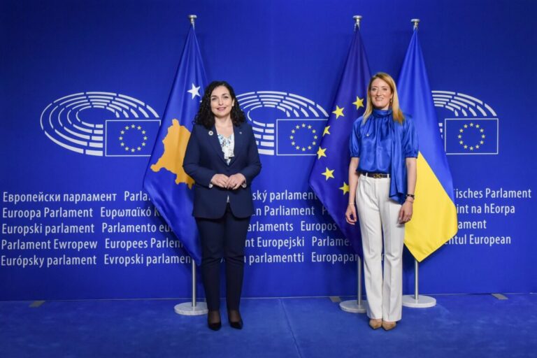 ​Vjosa Osmani në Bruksel: Mbështetja nga PE, garanci për rrugën europiane të Kosovës