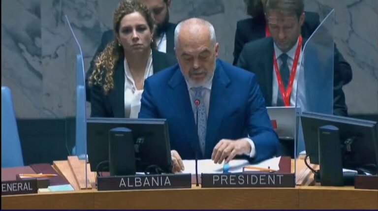 Edi Rama ngre zërin ndaj Serbisë: 20 mijë gra të dhunuara në mënyrë mizore gjatë spastrimit etnik në Kosovë