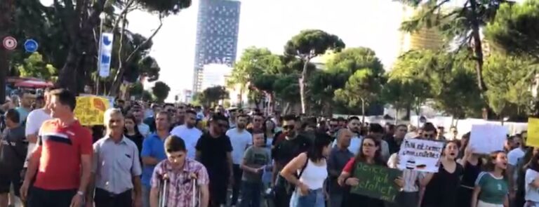 VIDEO nga protesta e qytetarëve kundër çmimeve të larta