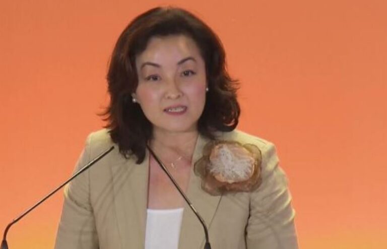 Yuri Kim: Mjaft më me korrupsion! Shqipëria të jetë më e fortë, duhet të mbrojmë demokracinë