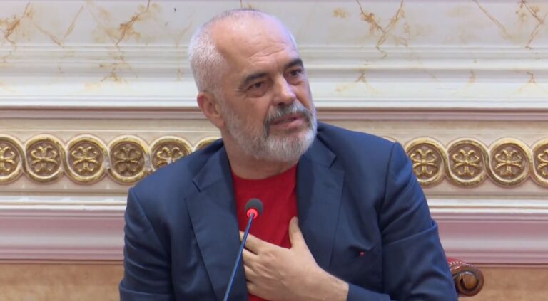 Nga Kosova, Rama tregon pse Serbia nuk mund të hidhet në flakë për Perëndimin: Është mes dy zjarreve