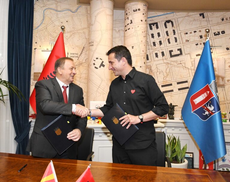 Tirana dhe Struga nënshkruajnë marrëveshje bashkëpunimi, Veliaj: Promovimi i të rinjve, pasaporta jonë europiane