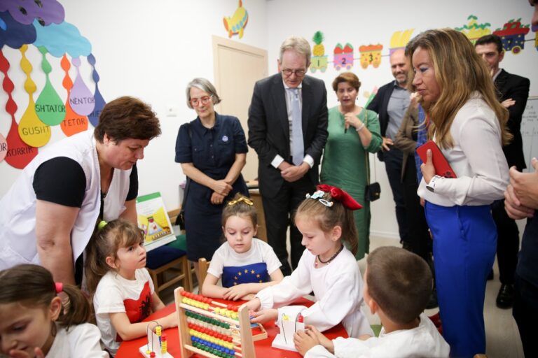 Programi “EU4Schools”, inaugurohet kopshti “Zarife Hasanaj” në Paskuqan