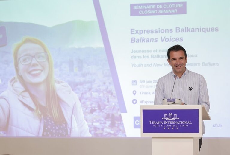 Gazetaria në Ballkanin Perëndimor, Veliaj me të rinjtë: Kemi nevojë për media të besueshme, jo që vendosin gjoba dhe bëjnë lajme të rreme