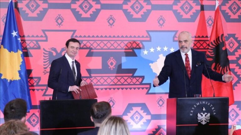Zbulohet agjenda e mbledhjes së nesërme mes qeverisë së Kosovës dhe Shqipërisë në Prishtinë