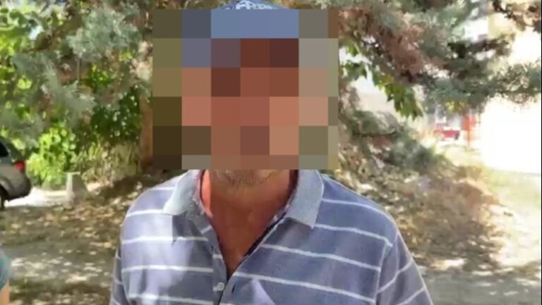 Familja u mbajt peng nga 38-vjeçari, kryefamiljari tregon orët e tmerrit: Tentoi me gruan, por me vajzën…