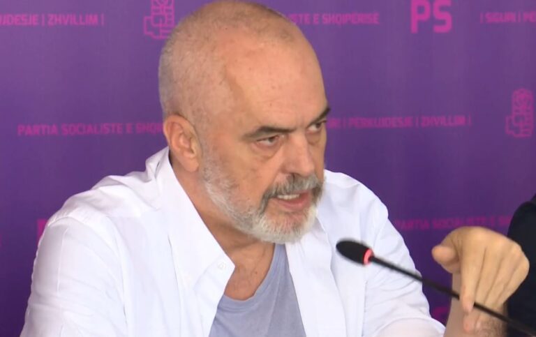 Rama me kritika për bizneset në jug: Dikush që hap një derë dhe i kërcet 200-300 euro nata, e palogjikshme. Ulni çmimet!