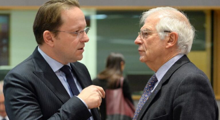 Srebrenica, Borrell dhe Varhelyi: Në Europë nuk ka vend për mohimin e gjenocidit