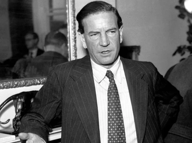 Libri i Bethell – Enver Hoxha dhe Kim Philby