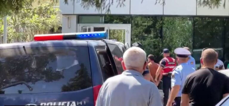 Gjykata lë në burg Dorjan Keqin, 40-vjeçari mohon akuzat për vrasjen e Saimir Jakut