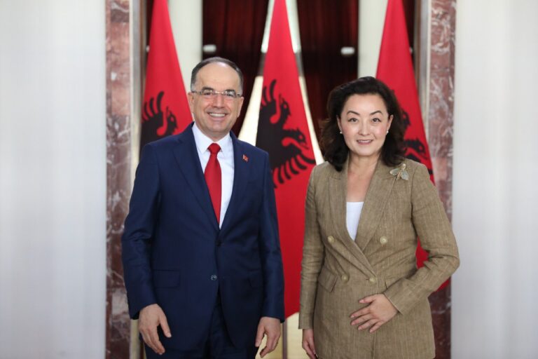 Takimi me Presidentin Begaj, Yuri Kim: E falenderoj për angazhimin ndaj partneritetit SHBA-Shqipëri