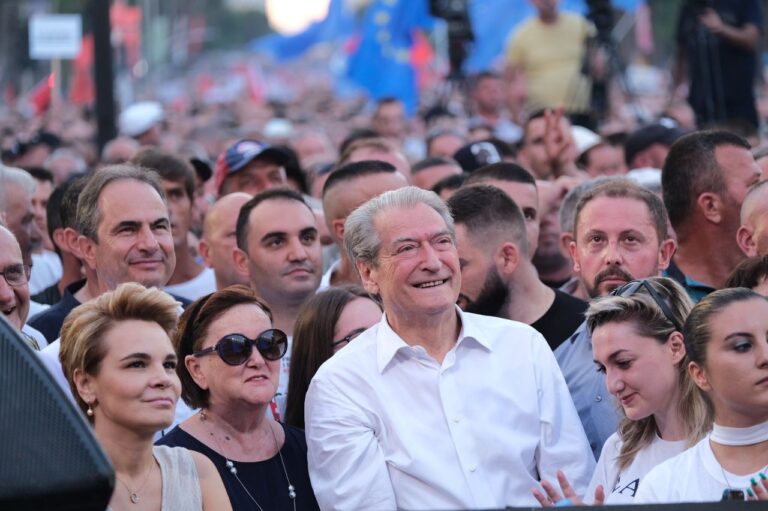 Thirrja nga Berisha në protestë: BE-ja të mos na ndëshkojë prej Ramës