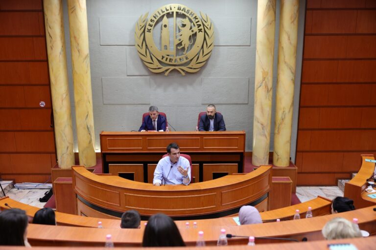 Veliaj: Së shpejti nis puna për terminalin verior. 3 shkollat që do rindërtohen edhe më të mira se ”Sami Frashëri”