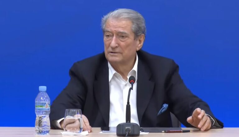 Berisha akuza Ramës: I ka dhënë kompanisë offshore 1.5 milionë metër katrorë truall për portin e Durrësit
