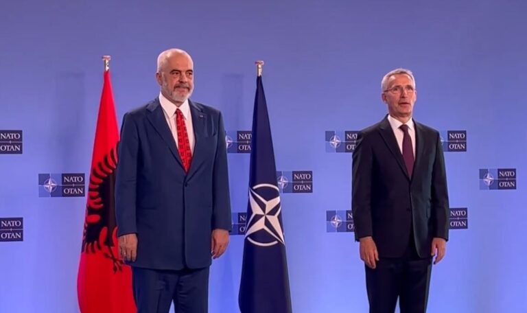 Rama në Bruksel: NATO të vijojë dialogun me Serbinë