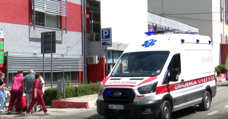 Koronavirusi në Shqipëri/ 1 humbje jete dhe 564 raste të reja në 24 orët e fundit