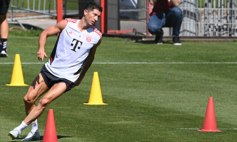 Lewandowski vijon me protestat, sërish shkon me vonesë në stërvitje