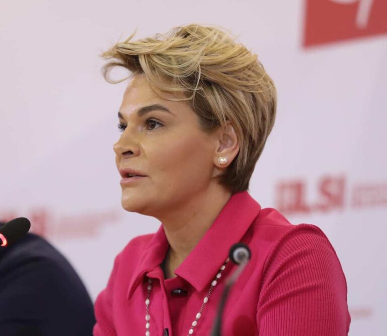 Kryemadhi nxjerr listën e re: Ibrahimaj, po këto i keni denoncuar?