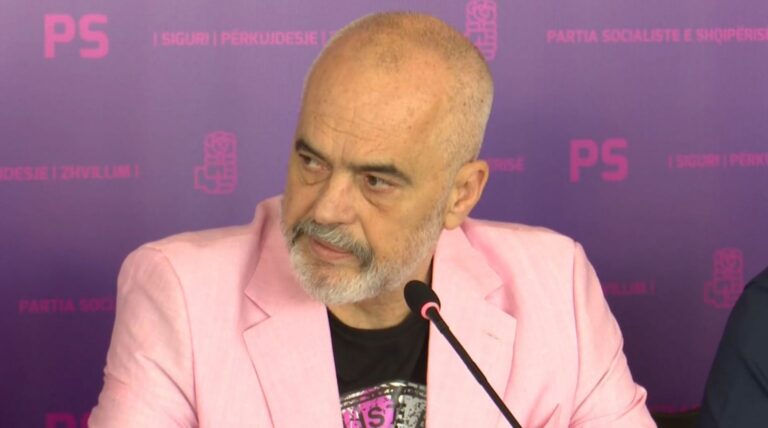 Rama mbledh kryebashkiakët, nuk i ndal kritikat për Dritan Lelin: Në Vlorë drejtuesi fle gjumë