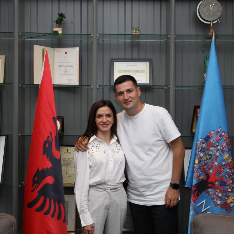 Luiza Gega në qendrën ”Fundjavë Ndryshe”, Arbër Hajdari: Pjesë e disa projekte për sportin