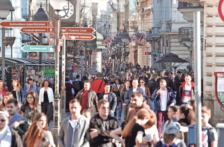 “Open Balkan”, media serbe: Në shtator do punësohen 30 mijë shqiptarë dhe maqedonas
