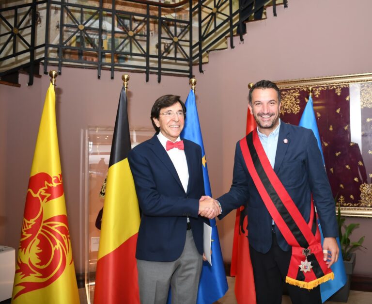 Veliaj pret Presidentin e Rajonit të Valonisë, Elio di Rupo: Ambasador i vyer i Shqipërisë për rrugën në BE