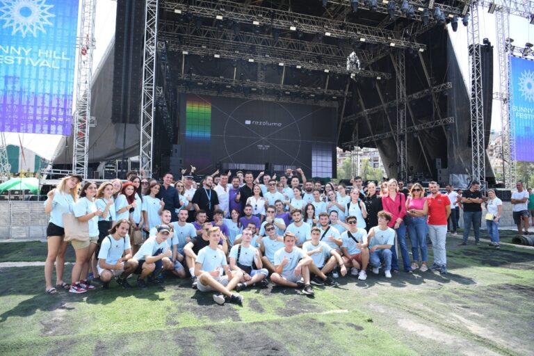 Sonte nis ”Sunny Hill Festival”, Veliaj dhe Dukagjin Lipa: Tirana destinacion i artit dhe i kulturës (FOTO)