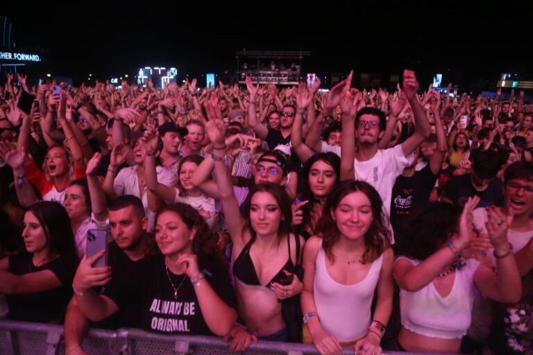 Fotot pikante nga tre netët magjike të ”Sunny Hill Festival”