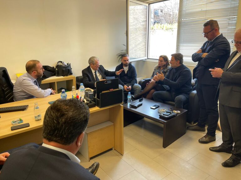 Sezoni i ri parlamentar, Alibeaj takim me disa deputetë. Berisha nesër mbledh Kryesinë