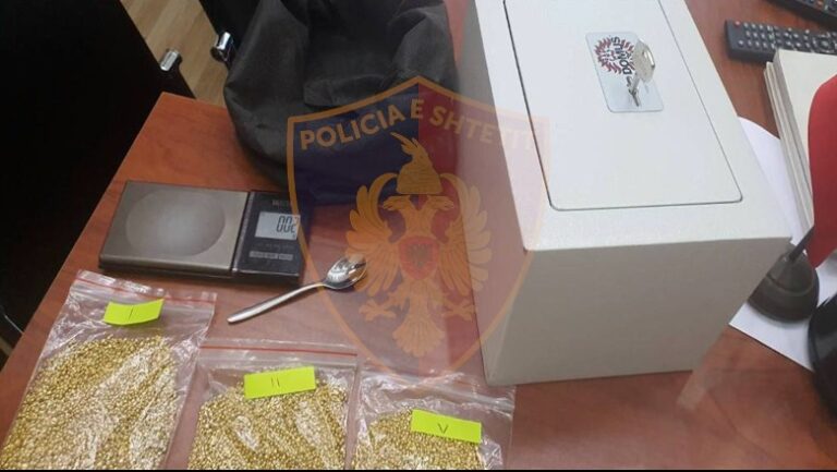 Shisnin flori të rremë në Tiranë dhe Podgoricë me vlerë 200 mijë euro, arrestohen 2 italianë