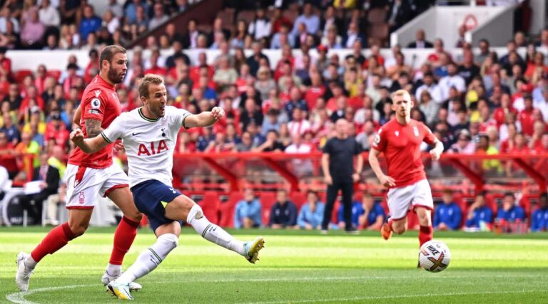 Kane: Bayerni klub i madh, por jam i përqendruar te Tottenham