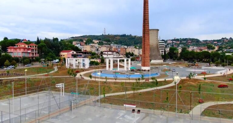 Kryeministri nxjerr pamjet nga parku industrial i Kuçovës: Po merr formë një superpark urban
