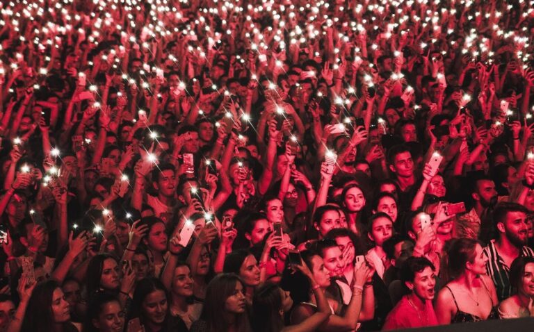 ”Sunny Hill” në Tiranë, zbulohen detajet e festivalit të Dua Lipës