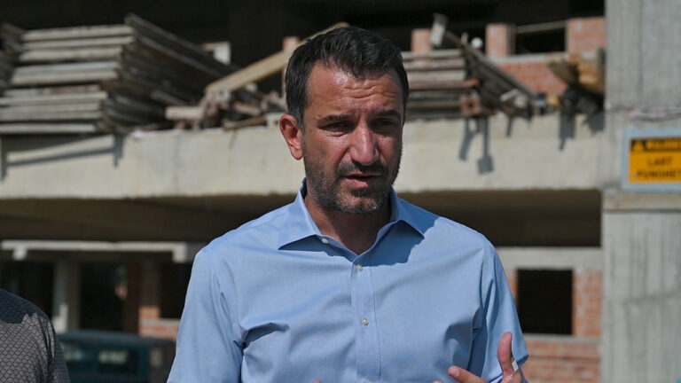 Plagosja e inspektorit të IMT, Veliaj: Dënim maksimal për kriminelin që ngriti dorën ndaj punonjësve të shtetit