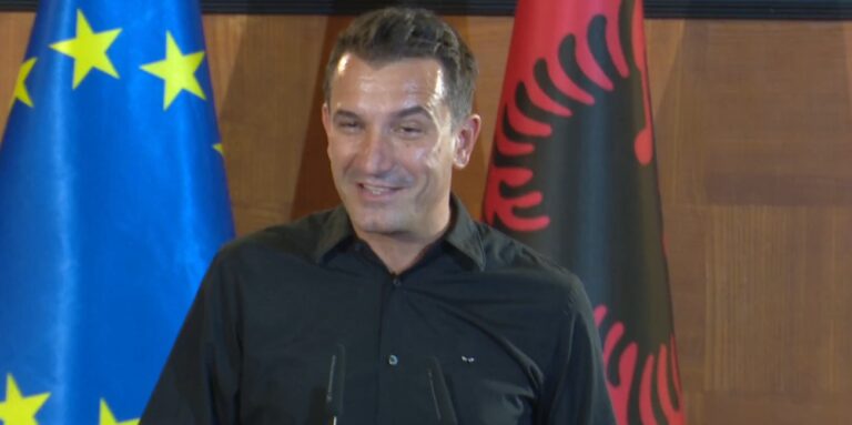Ceremonia e nderimit të Florian Markut. Erion Veliaj: Shumë krenarë për ty