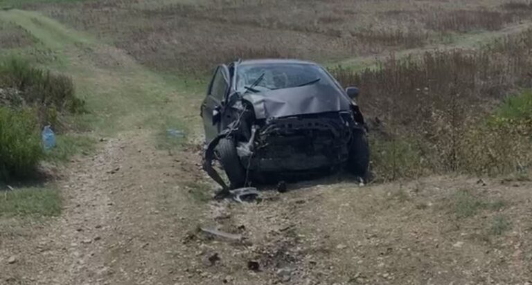 Makina del nga rruga, humb jetën 20-vjeçari nga Fushë-Kruja