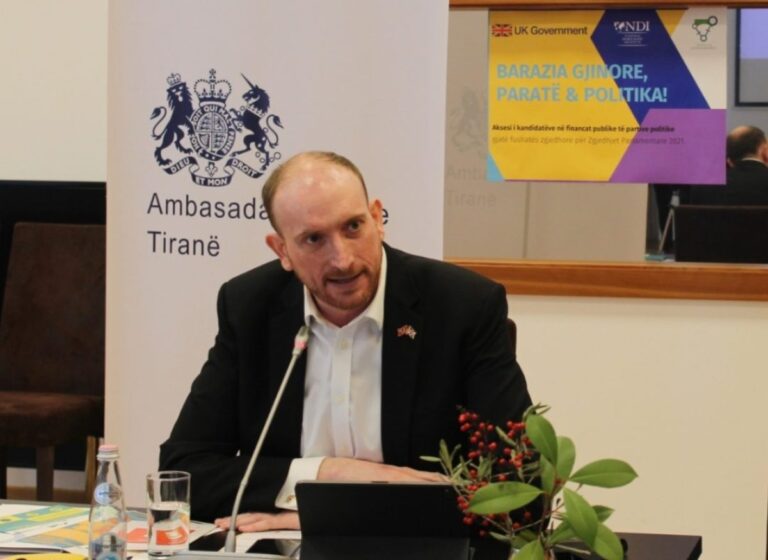 Me gomone drejt Anglisë, Shqipëri-Britani drejt krijimit të task-forcës për migracionin